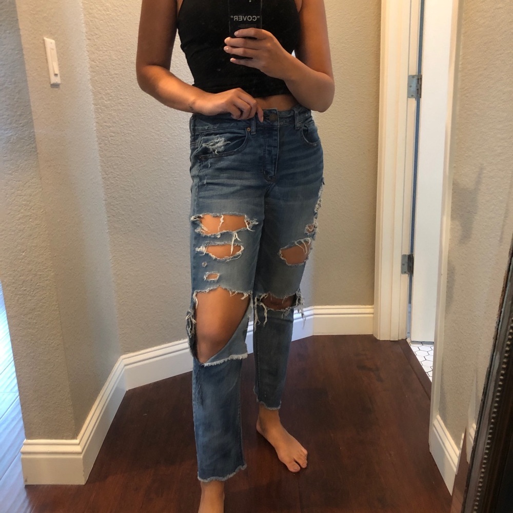 Distressed ripped jeans